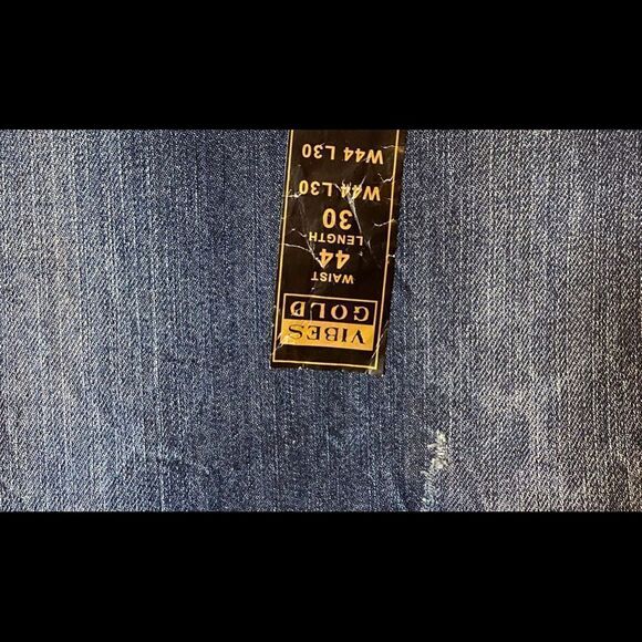 44 X 30 Mens Denim Blue Jeans Slightly Distressed NWT Never Worn - Picture 1 of 16